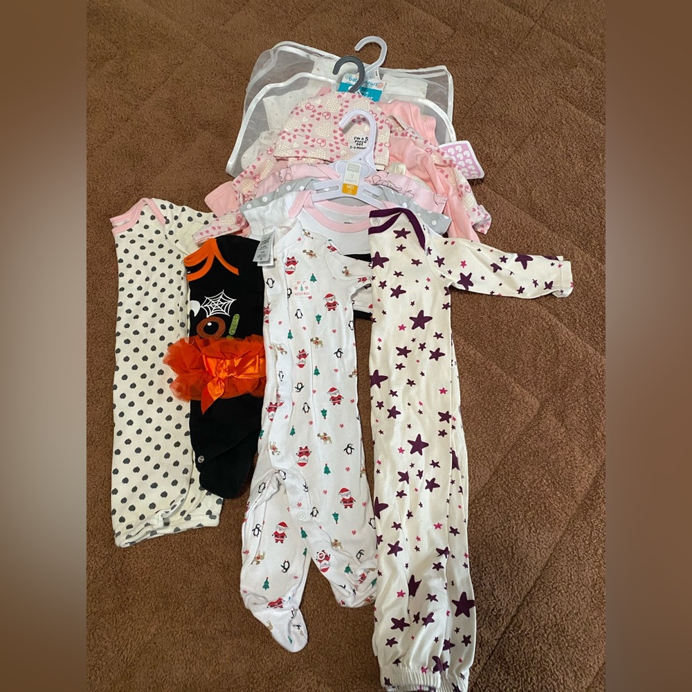 13 baby girl outfits/bodysuits